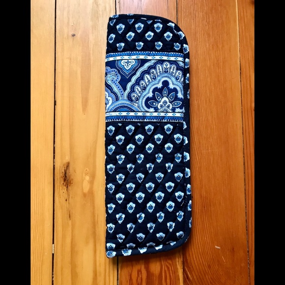 Vera Bradley Other - Vera Bradley Navy Curling Iron/Straightener Cover
